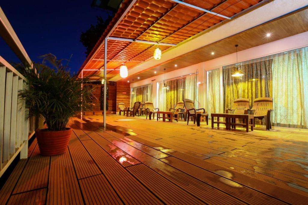 Lake View Resort Lonavala Exterior photo