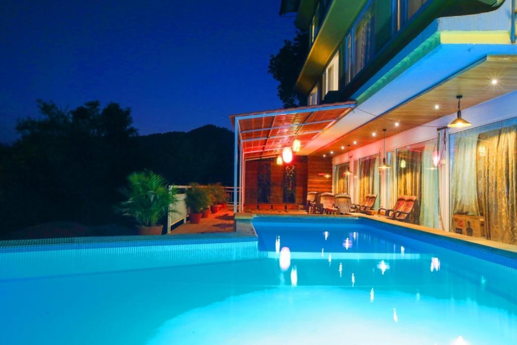 Lake View Resort Lonavala Exterior photo