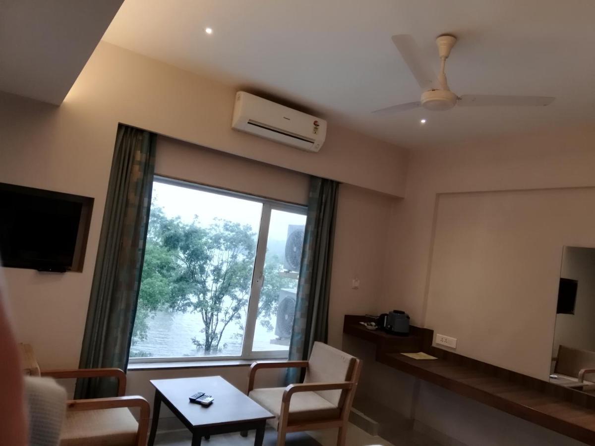 Lake View Resort Lonavala Exterior photo