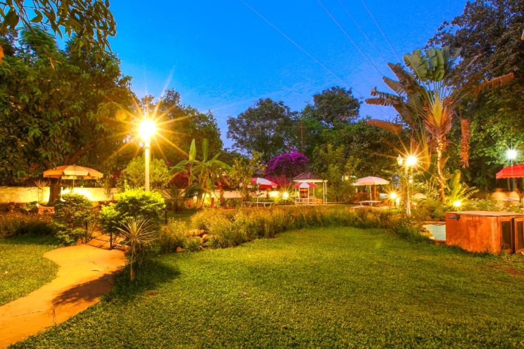 Lake View Resort Lonavala Exterior photo