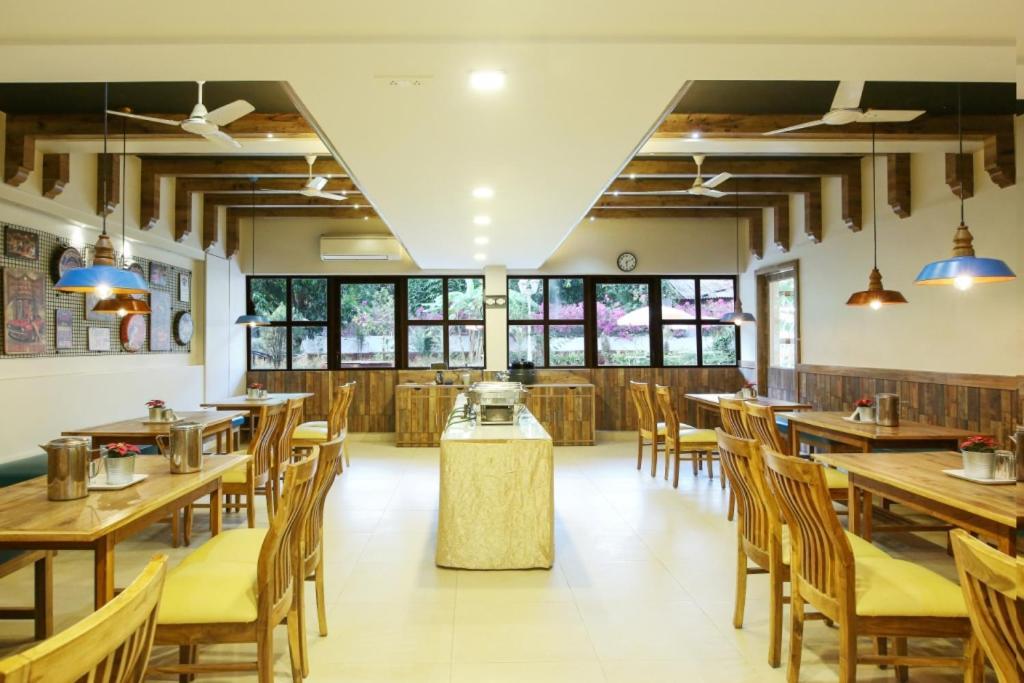 Lake View Resort Lonavala Exterior photo